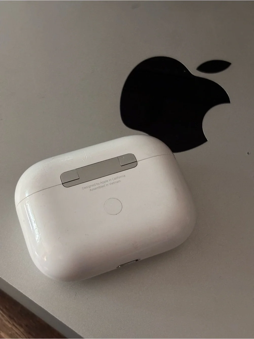 Apple White AirPods Pro 2 Wireless Earbuds with Charging Case